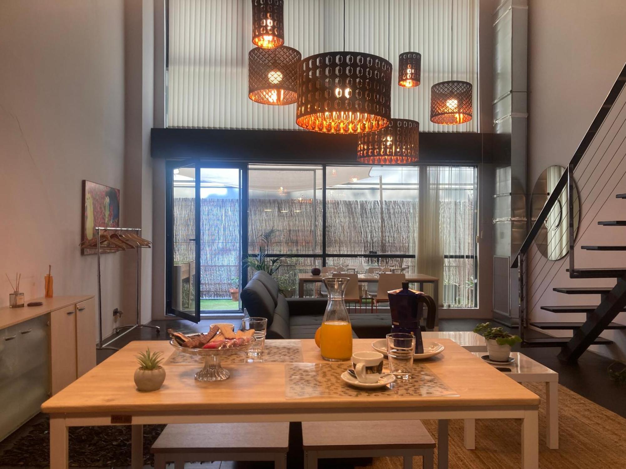 Apartamento Tipo Loft Madrid Exteriör bild