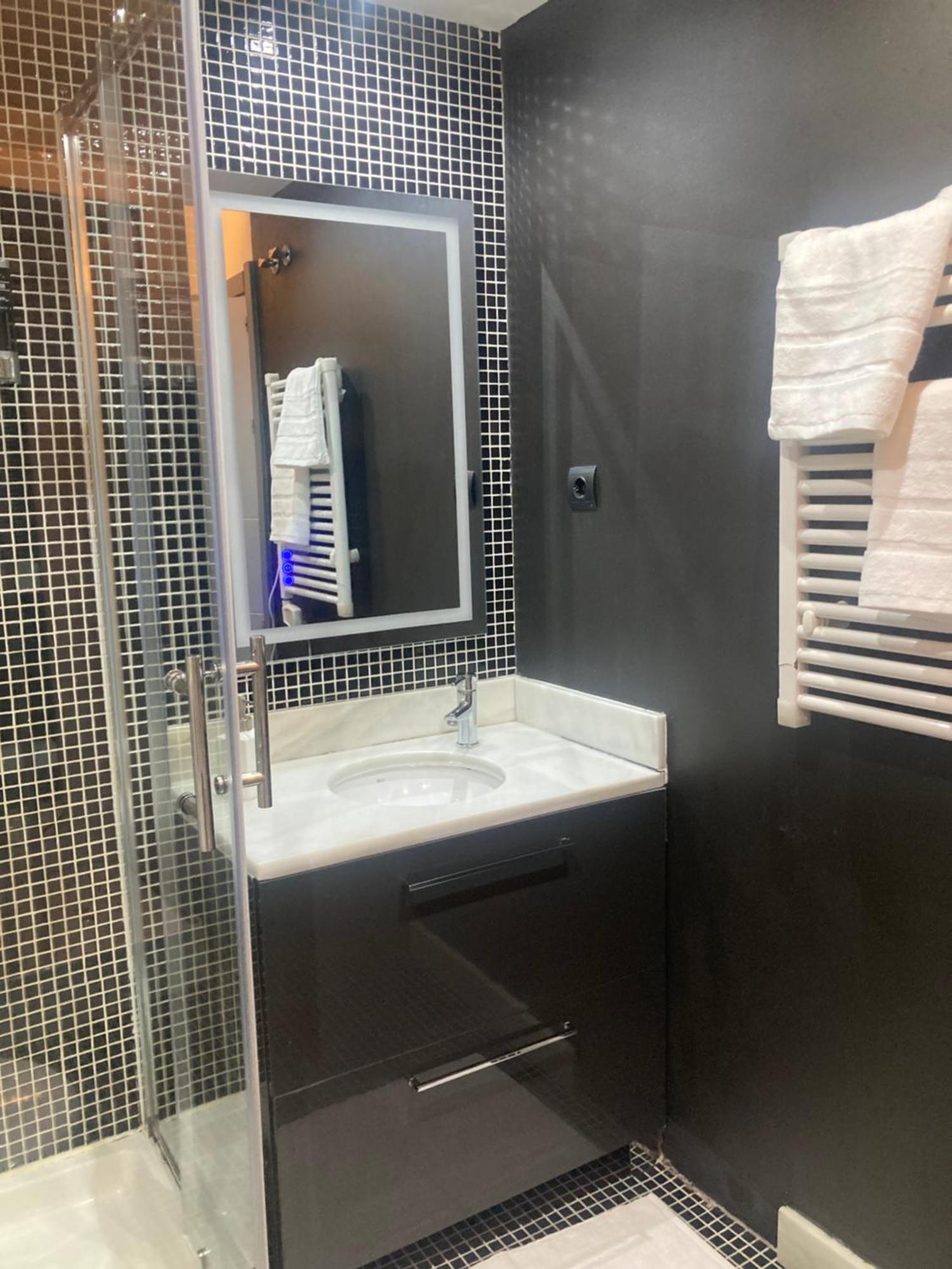 Apartamento Tipo Loft Madrid Exteriör bild